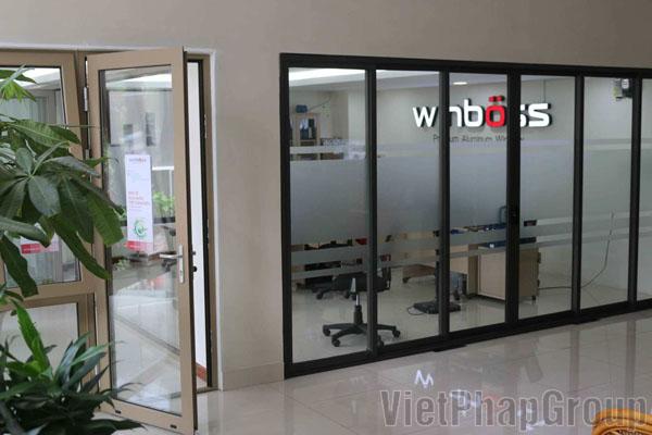 Vách cửa đi văn phòng cao cấp bằng nhôm